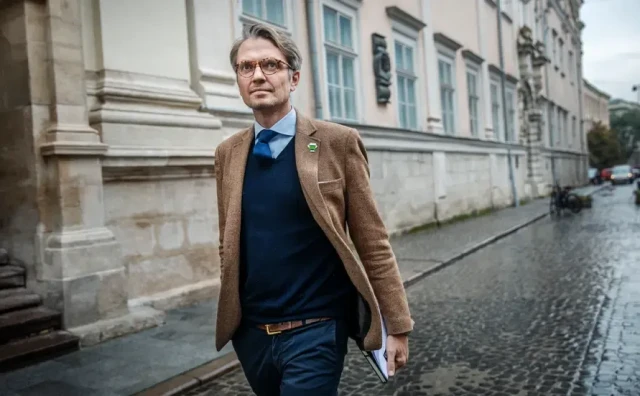 Švedski visoki dužnosnik podnio ostavku zbog gay aplikacije