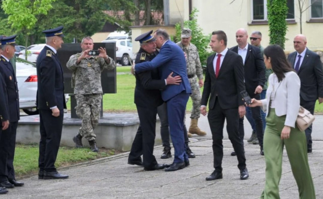 Dodik i dužnosnici RS-a ignorirali zabranu, stigli u vojarnu Kozara