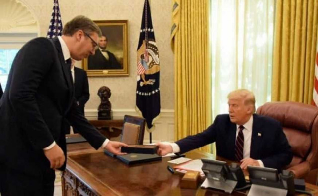 BRZI POVRATAK IZ AMERIKE Šefica Trumpovog ureda navodno zabranila Vučiću ulazak u Mar-a-Lago