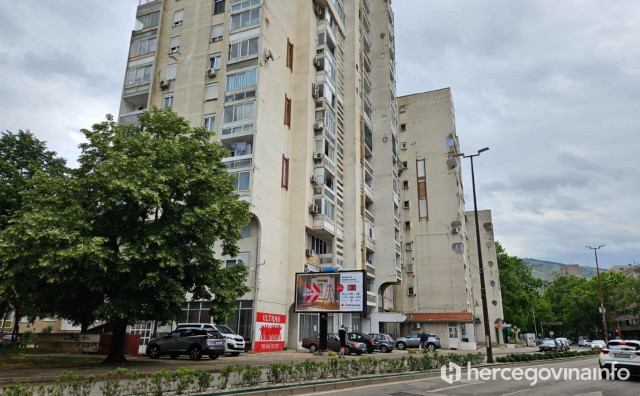 S vrha 'Mostarke' pala betonska kocka, izbjegnuta tragedija