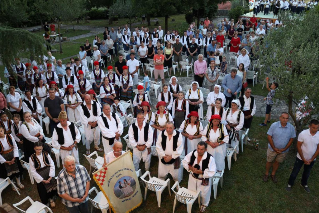 Ivanjski krijesovi