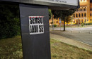Centar Mostara oblijepljen plakatima potrage za osobom