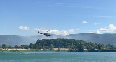 Požar i dalje gori kod Gruda, Air Tractor čeka smirivanje vjetra