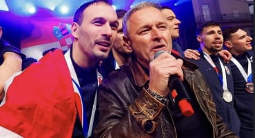 Igor Karačić i Thompson