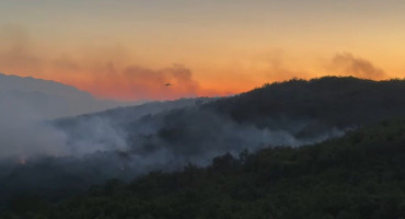 Požar u Grudama Air Tractor