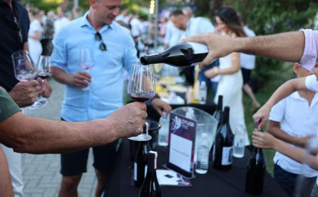 Finalna večer trećeg Trnjak Festa okupila brojne zaljubljenike u vino
