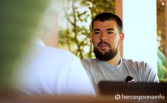Ivica Zubac u podcastu Hercegovina.info 'Bez adrese' - Od koša ispred kuće do NBA zvijezde