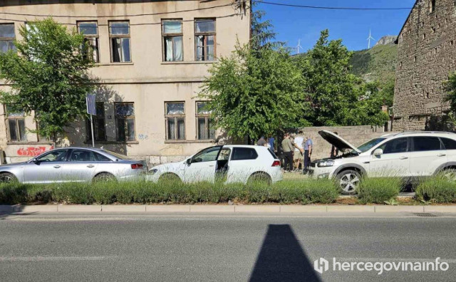 Mostar: Lančani sudar Audija, Golfa i Chevroleta