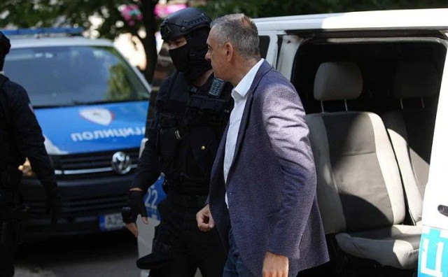 Tužiteljstvo tvrdi da su Miličević i Dubravac dali zastupniku 250.000 KM da napusti stranku