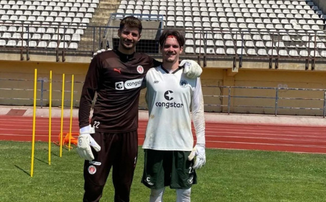 Nikola Vasilj za novu sezonu Bundeslige priprema se u rodnom Čitluku, matičnom klubu darovao opremu