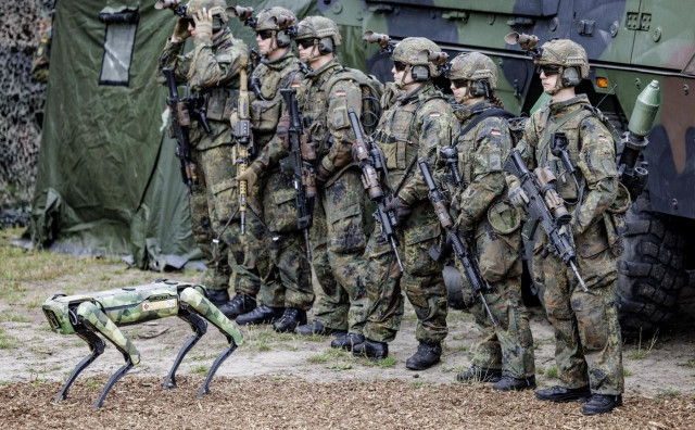 Nijemci prave zaokret i kreću u masovno naoružavanje