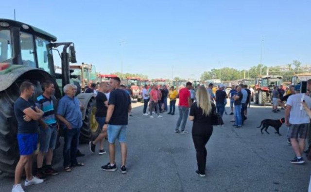 Poljoprivrednici blokirali terminal na granici BiH i Srbije