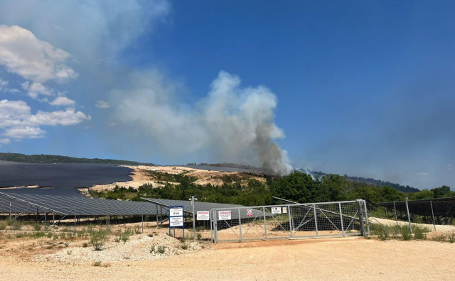 Aktiviran požar u na lokaciji Tihaljina - Drinovci u blizini solarne elektrane