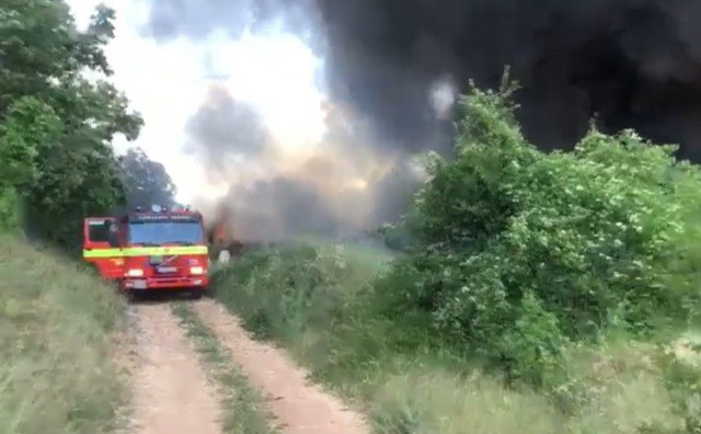 Požar u Širokom Brijegu, gore gume i otpad