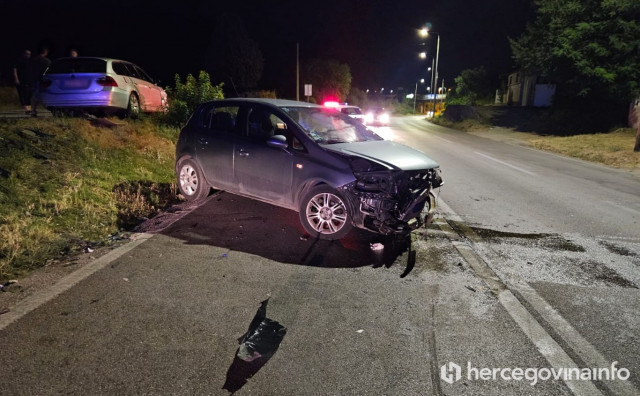 Tri osobe ozlijeđene u prometnoj nesreći u Mostaru