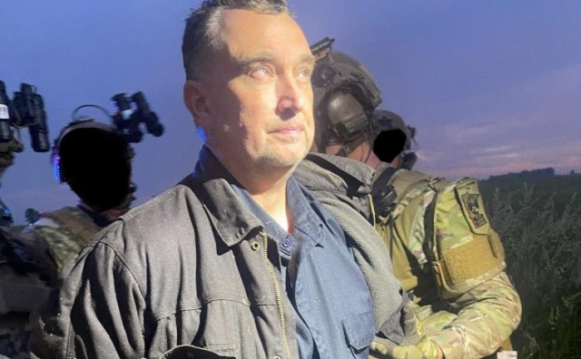 Uhićen napadač koji je prerušen u policajca ubio zastupnicu i njezinog supruga