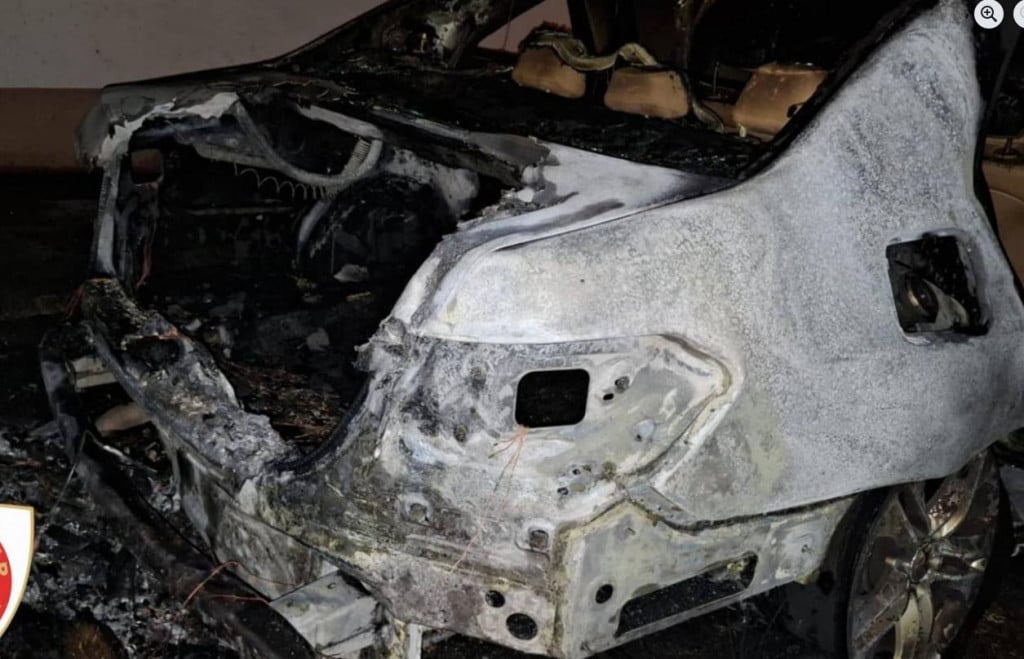 Potpuno izgorio automobil u naselju Rudnik
