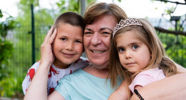 Baka Ivana Čuljak s unucima