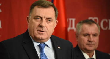 Dodik i Višković zbog Viaducta žestoko napali Schmidta: 'Pljačka stoljeća, MUP RS će istražiti turista bez legitimiteta'