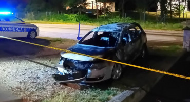Izgorio automobil zastupnika u NSRS-u Amira Hurtića
