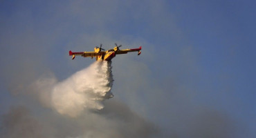 Požar u Rami lokaliziran uz pomoć kanadera iz Hrvatske
