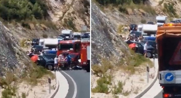 Teška nesreća na Pelješcu, poginula žena više osoba ozlijeđeno