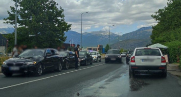 Prometna nesreća u Mostaru usporila promet
