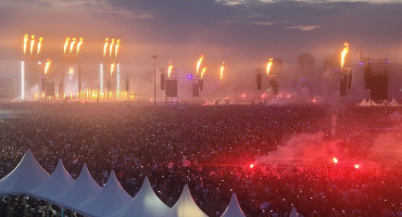 Počeo spektakularni koncert Thompsona na zagrebačkom Hipodromu: Poručio Europi da se vrati kršćanskim korijenima