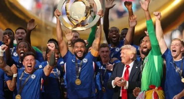 Trump u New Jerseyu predao trofej Chelseaju nakon pobjede nad PSG-om, nisu ga mogli maknuti s pozornice