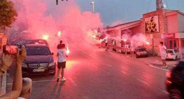 Vaterpolisti dočekani u Neumu