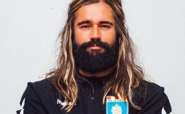 Adis Jakić se iz Kuvajta vratio u Izviđač