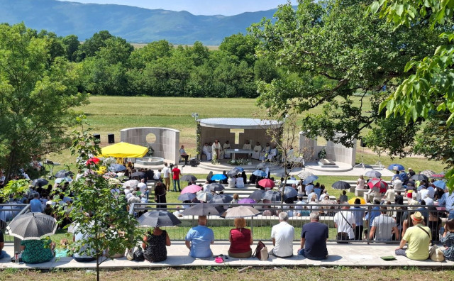 U Livnu otvoren 'Memorijal fra Lovre Karaule'