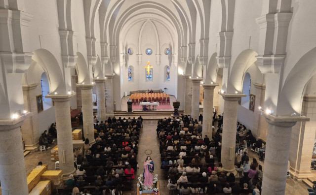 Večeras cjelonoćno klanjanje Presvetom oltarskom sakramentu u Širokom Brijegu