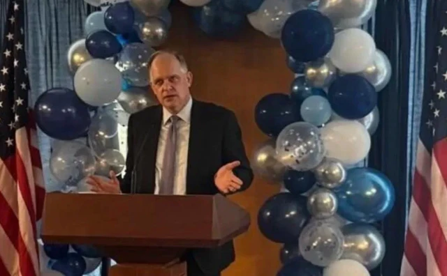 Biden ga je imenovao za veleposlanika u BiH, Trump poništio imenovanje, a Douglas Jones se sada umirovio