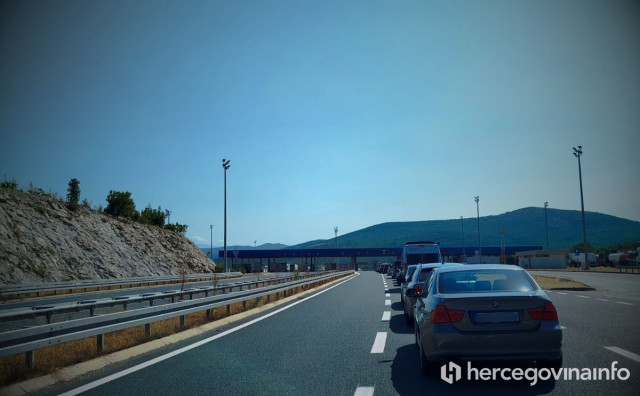 Negodovanje zbog gužvi: 'Hrvatsku granicu prođemo normalno, kod nas uvijek kolona'