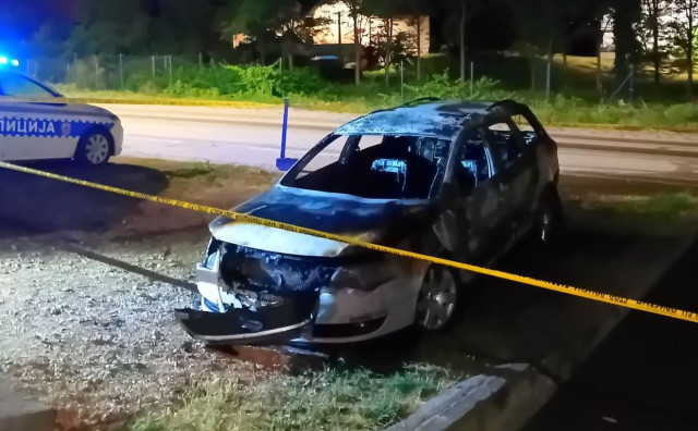 Izgorio automobil zastupnika u NSRS-u Amira Hurtića