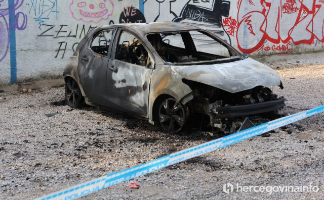 Izgorio automobil u Mostaru