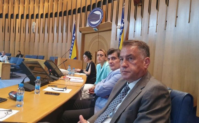 Tri člana, četiri sjednice, nula odluka: Komisija za nacionalne spomenike na plaće potrošila 1,3 milijuna KM