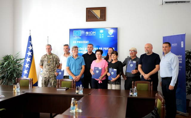 Potpisani ugovori o obnovi kuća stradalih u poplavama u Konjicu: 'Želim da radovi počnu što prije'