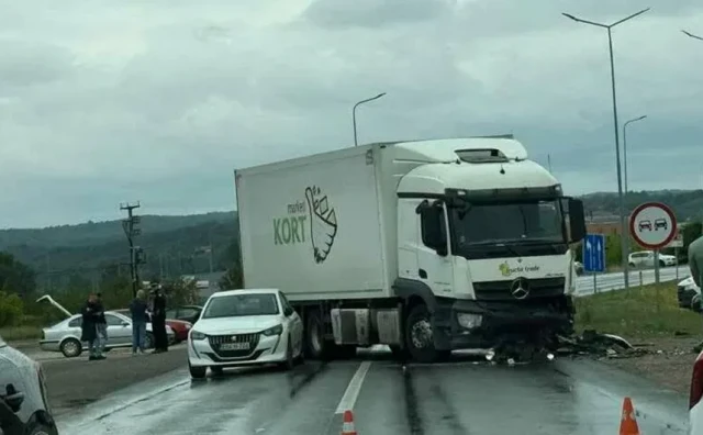 Tragedija kod Modriče: Poginuo policajac, kolega mu završio u bolnici