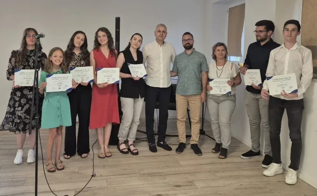 Uspješno održan prvi javni koncert polaznika Napretkova tečaja pjevanja i klavira u Mostaru