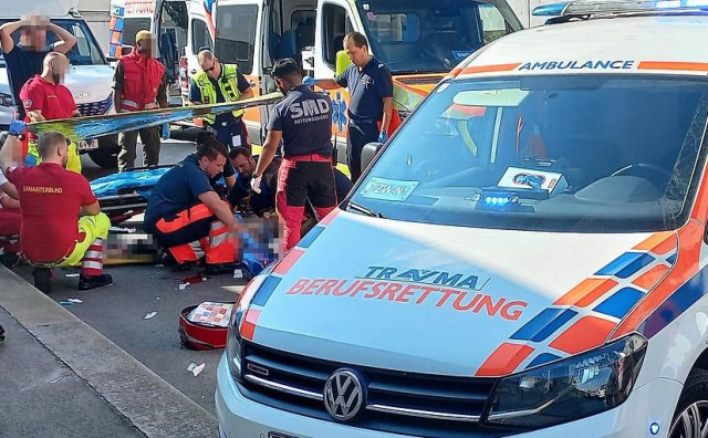 Radnik s krova pao na prolaznicu, odmah stigao helikopter