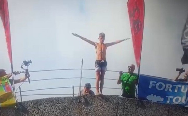 Najmlađi skakač 13-godišnji Sandro oduševio publiku u Mostaru