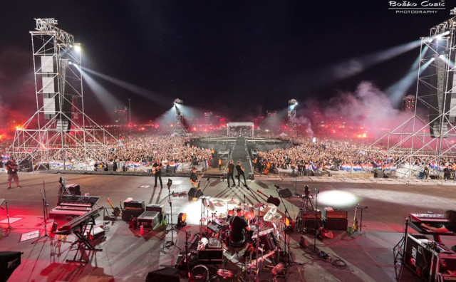 Prve službene procjene kažu da je na Hipodromu više od 350.000 ljudi, Thompsonov tim kaže 504.000