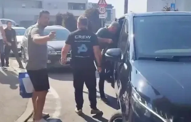 Thompson u društvu kuma Mate Bulića krenuo prema Hipodromu