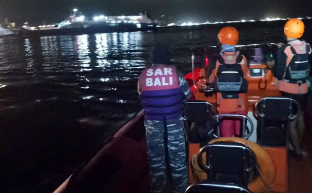 Potonuo trajekt u blizini Balija, četiri osobe poginule, 38 nestalih