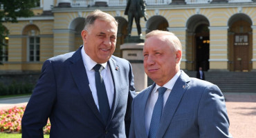 Ambasada rusije Dodik