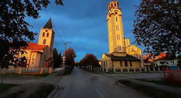 Dvostruko ubojstvo u Bosanskom Šamcu, ubojica u bijegu