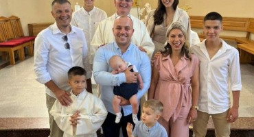 Krštenje u obitelji Škobić