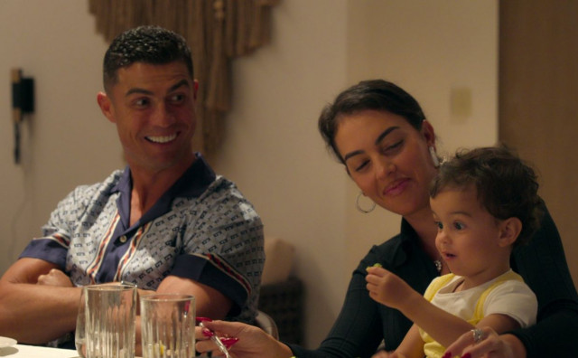 Cristiano Ronaldo se napokon ženi, Georgina pokazala prsten